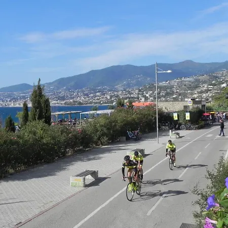 Apartamento Centralissimo Trilocale Su Due Piani - Flavio House