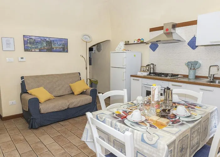 Centralissimo Trilocale Su Due Piani - Flavio House * Sanremo