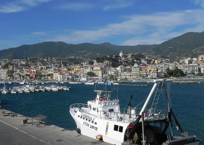 Centralissimo Trilocale Su Due Piani - Flavio House Apartmán *